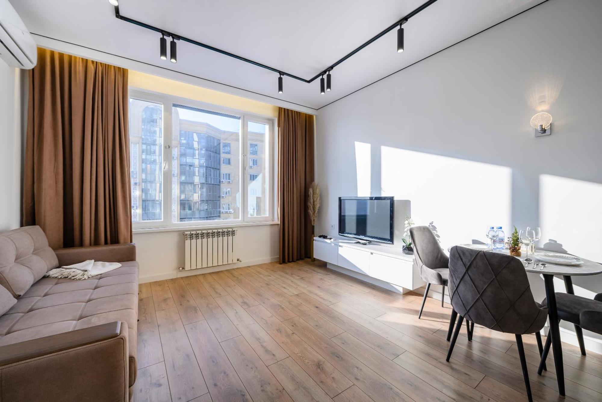 Five Business-Class Rooms In R-House Near Mega Center Almatý Exterior foto
