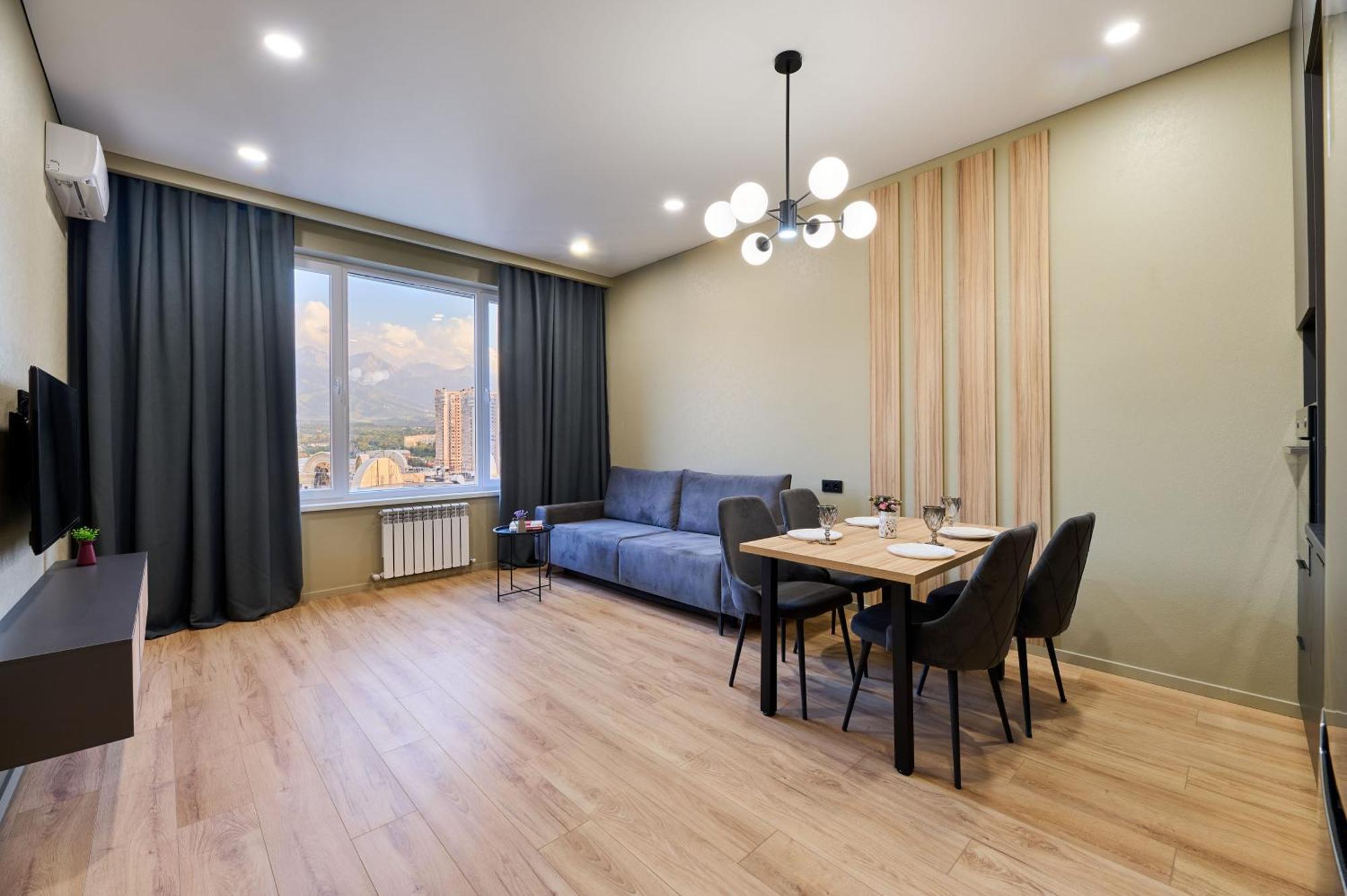 Five Business-Class Rooms In R-House Near Mega Center Almatý Exterior foto